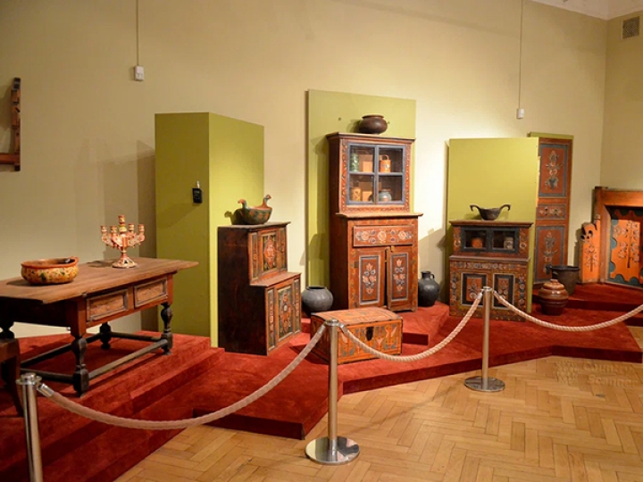 "Квест-экскурсия для школьников в музее Декоративного искусства”