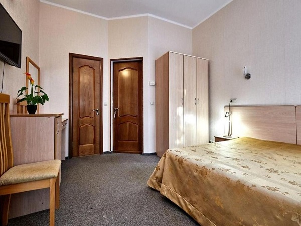 Гостиница "Южный бриз" - Геленджик, центр