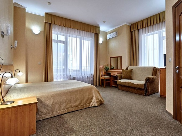 Гостиница "Южный бриз" - Геленджик, центр